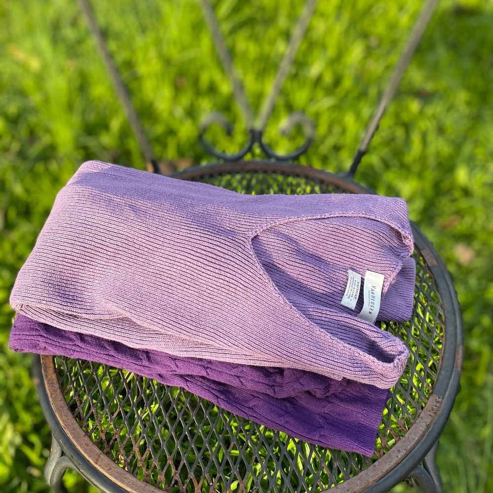 Purple V-neck bundle
